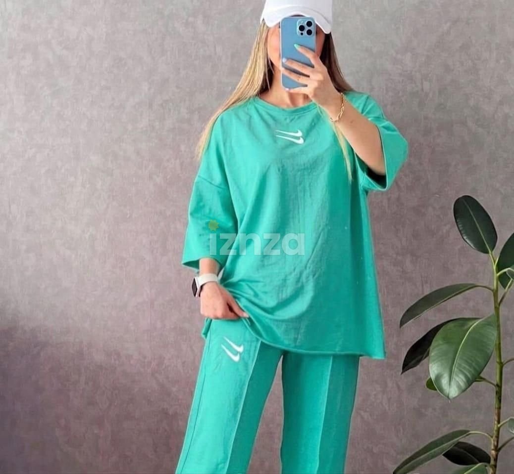 ensemble Nike. — 2